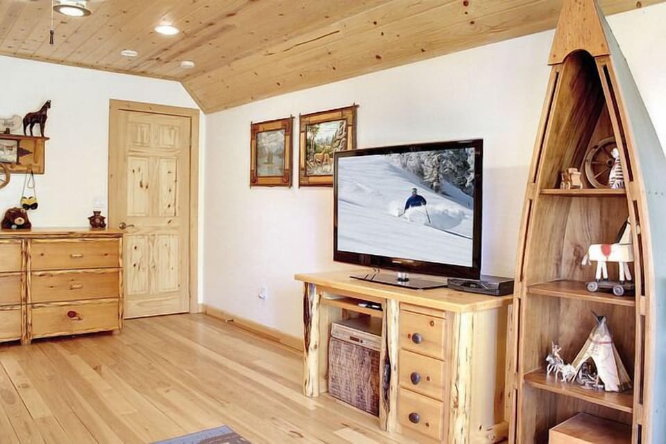 upstairs bunk room