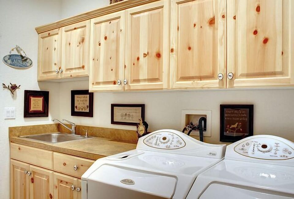 laundry room off garage