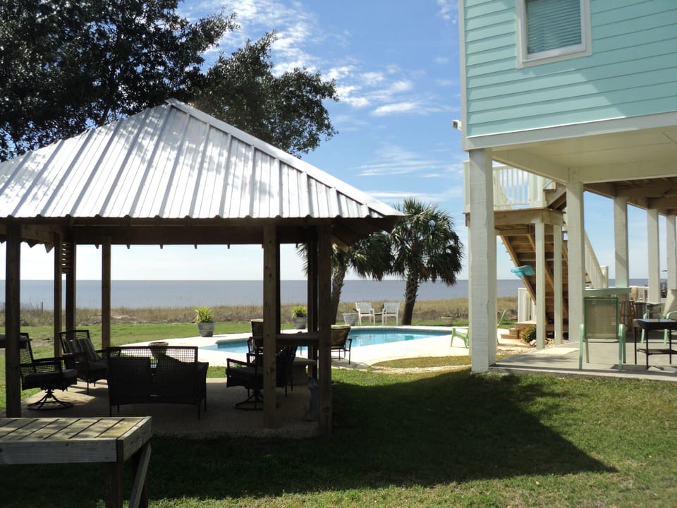 Pool cabana