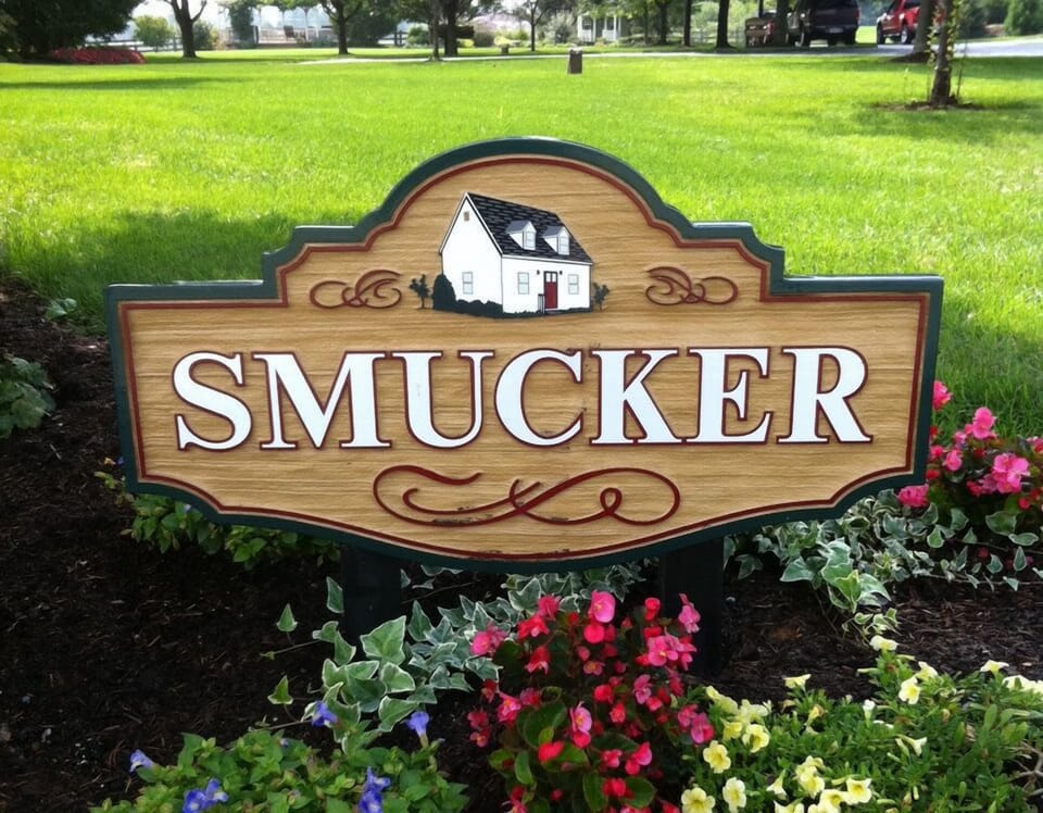 Look for the SMUCKER sign at the end of the driveway
