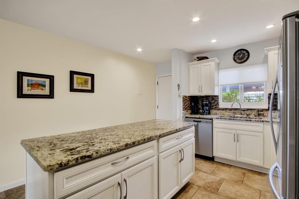 Fully Stocked Kitchen