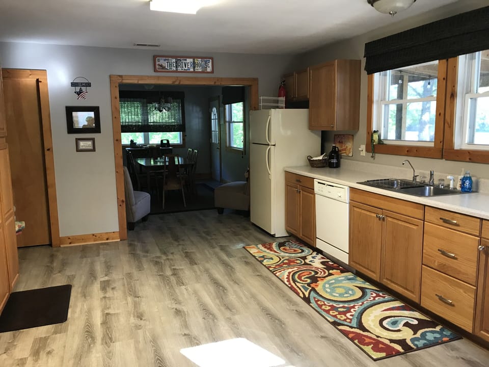 Nice Large Kitchen overlooking the river