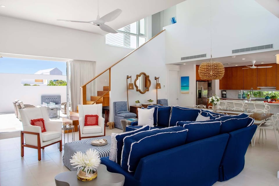 Seamless Indoor to Outdoor
