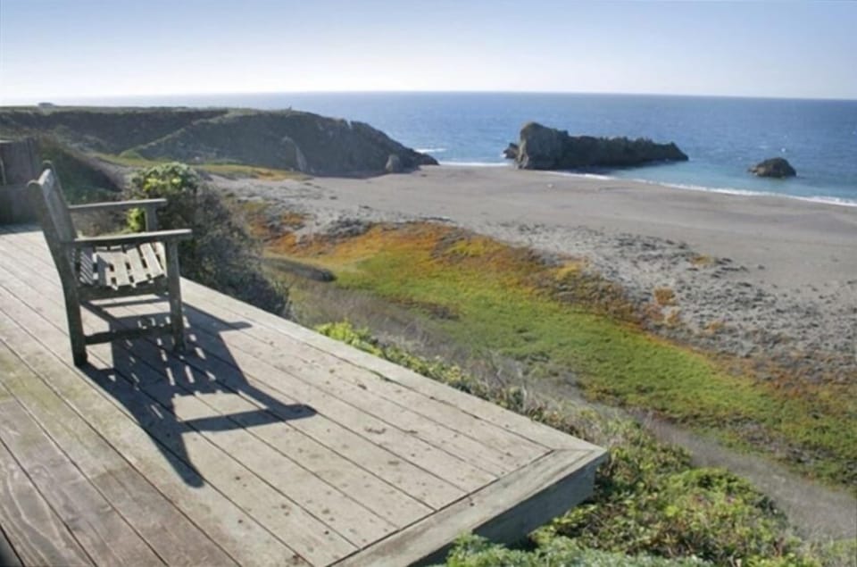 Deck view of Wright's Beach to the south
