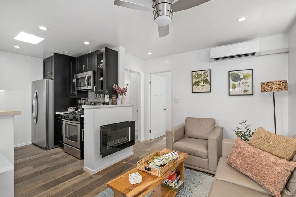Full kitchen.  Open floor plan.  Fireplace is not operational.