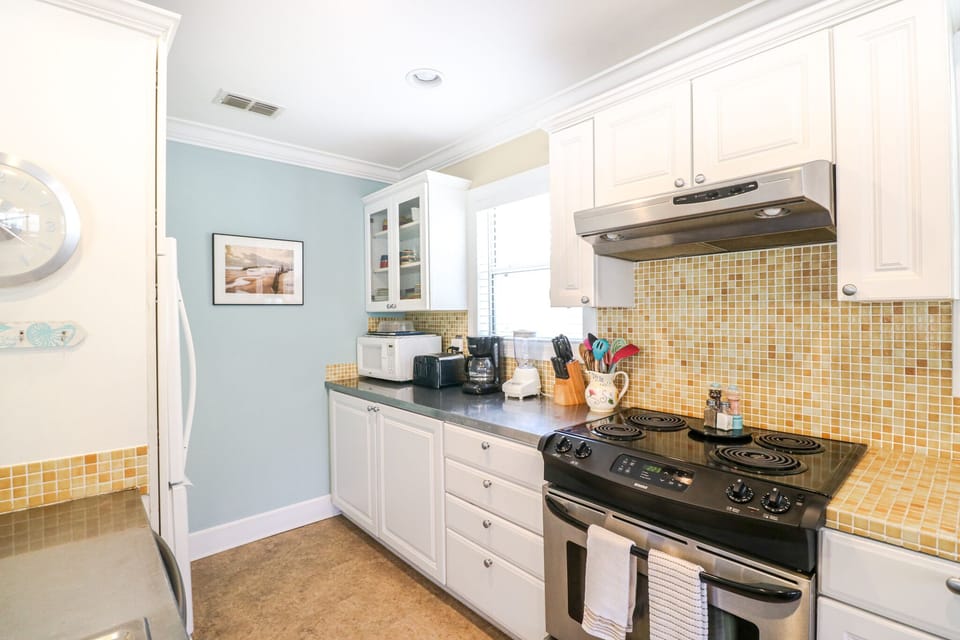 Fully Stocked Kitchen