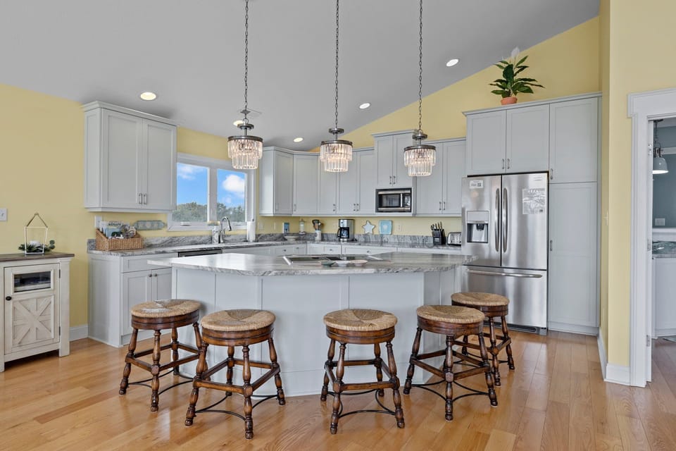 Kitchen island