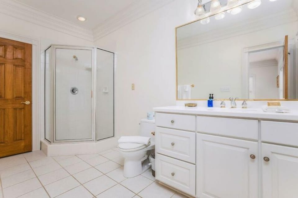 Bathroom 3 on second floor