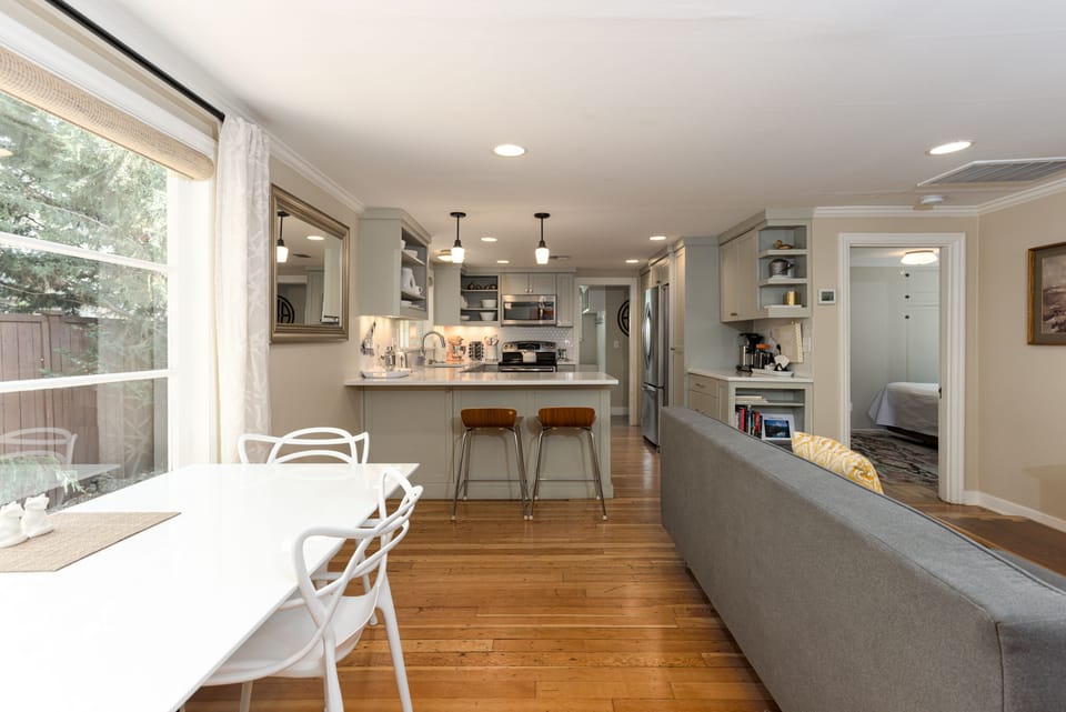 Beautiful blend of contemporary and classic