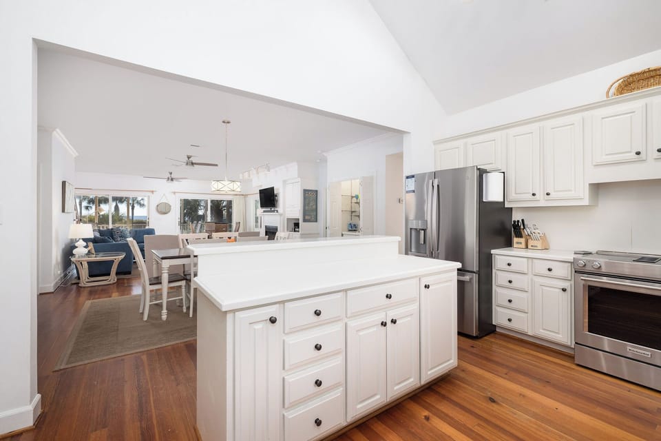 Large center island is perfect for meal prep