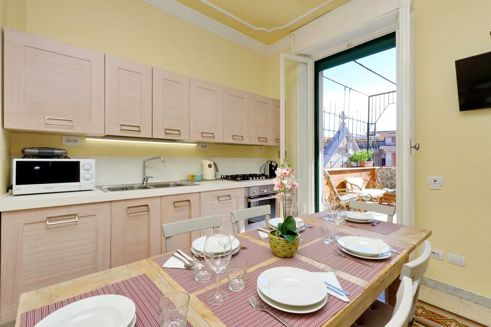 Kitchen & terrace