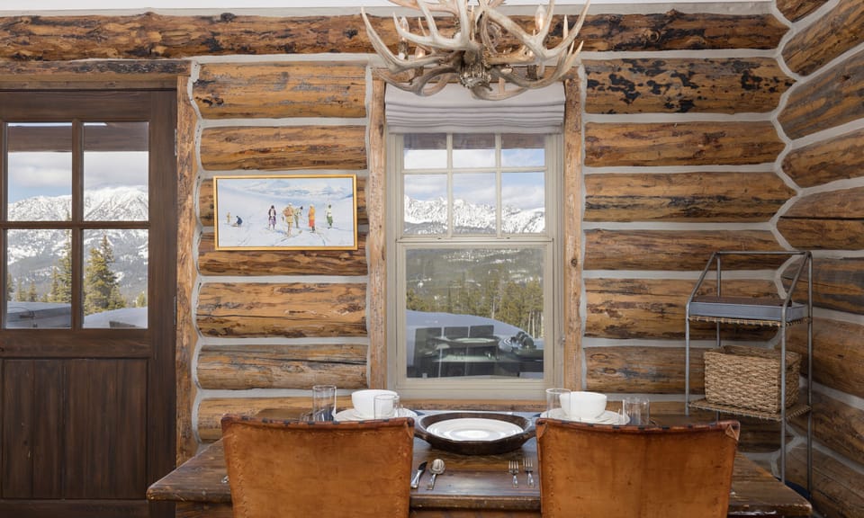 CH 11 Derringer dining3