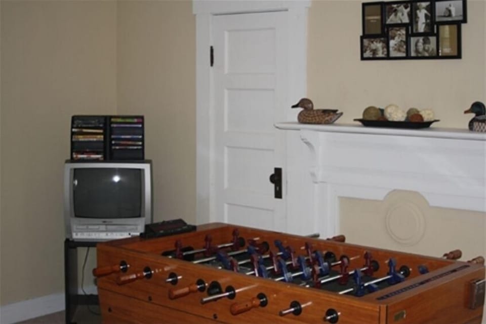 Gameroom with Foosball Table, Games, TV, DVD, VCR, Movies