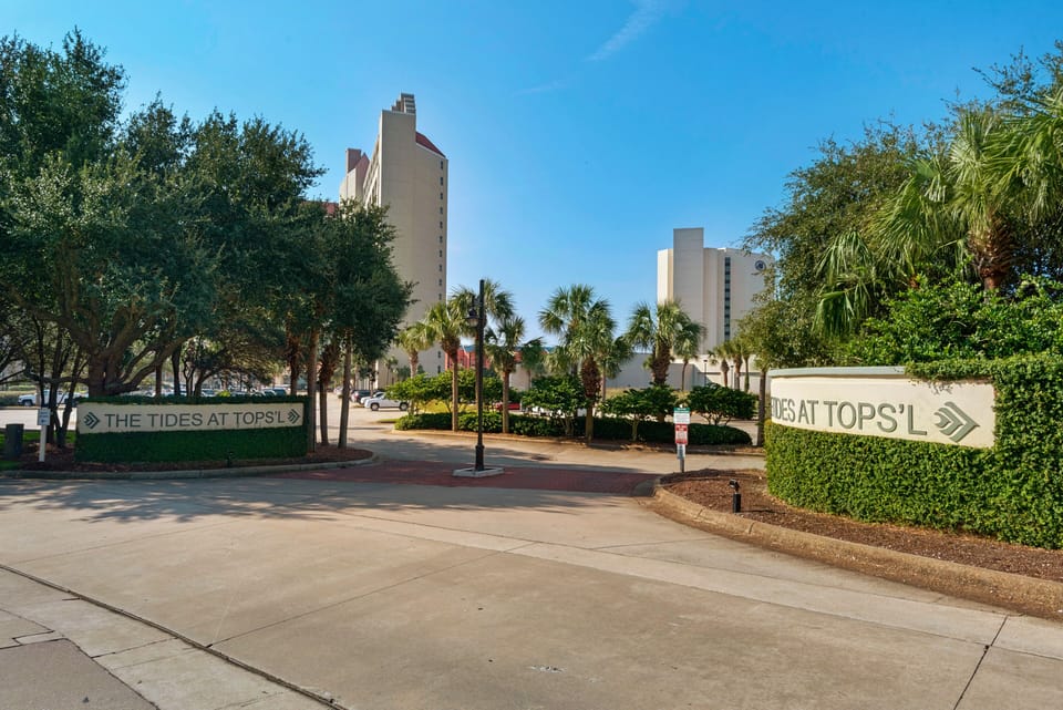 Entrance to Tides