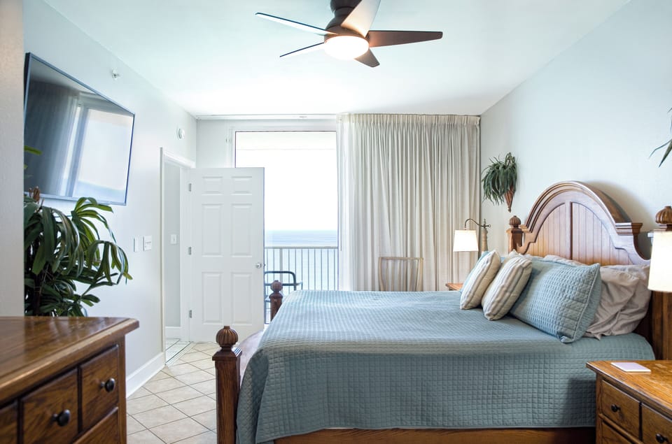 Master bedroom with balcony on the Gulf