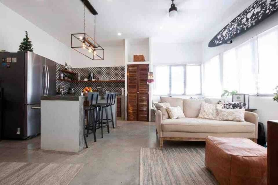 Penthouse (2)