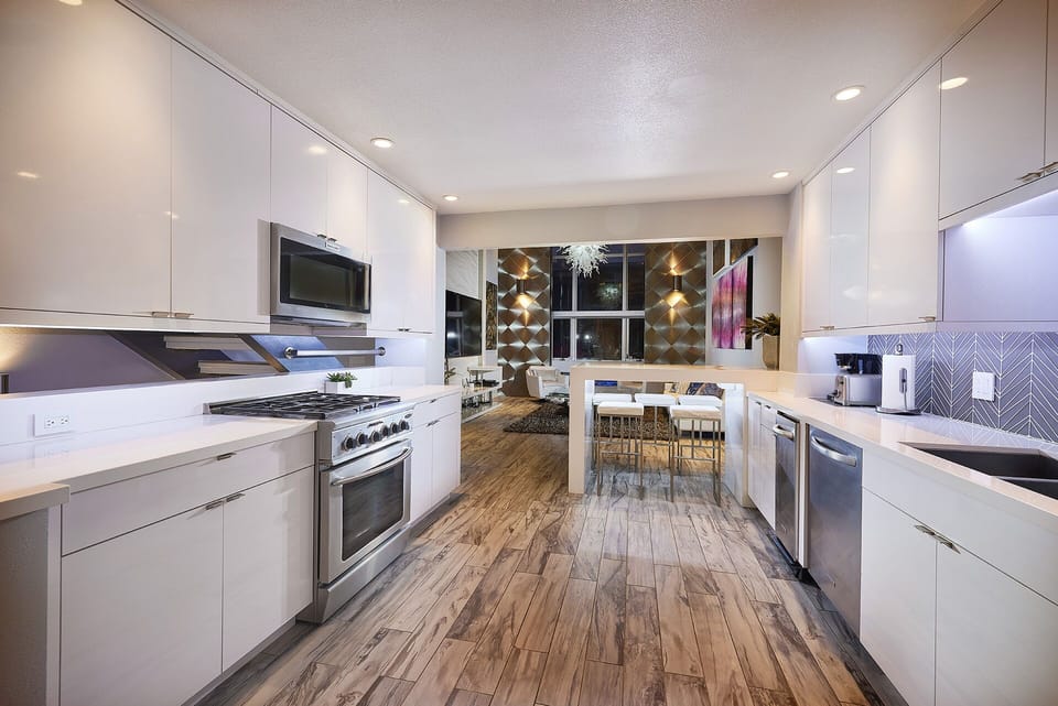 Glass Backsplash, DCS Commercial Range