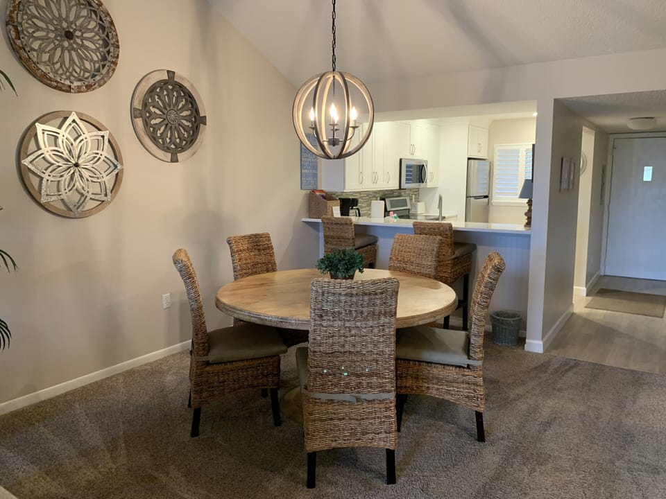 Dining area has seating for five.