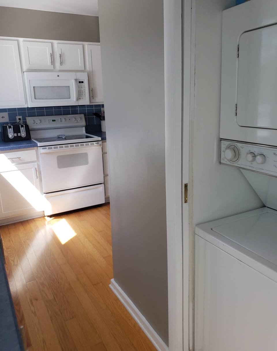 Washer and dryer off the kitchen