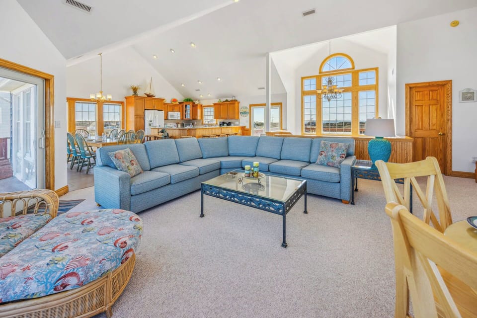 Surf or Sound Realty - 177 - Horatio's Hideaway - Great Room -4