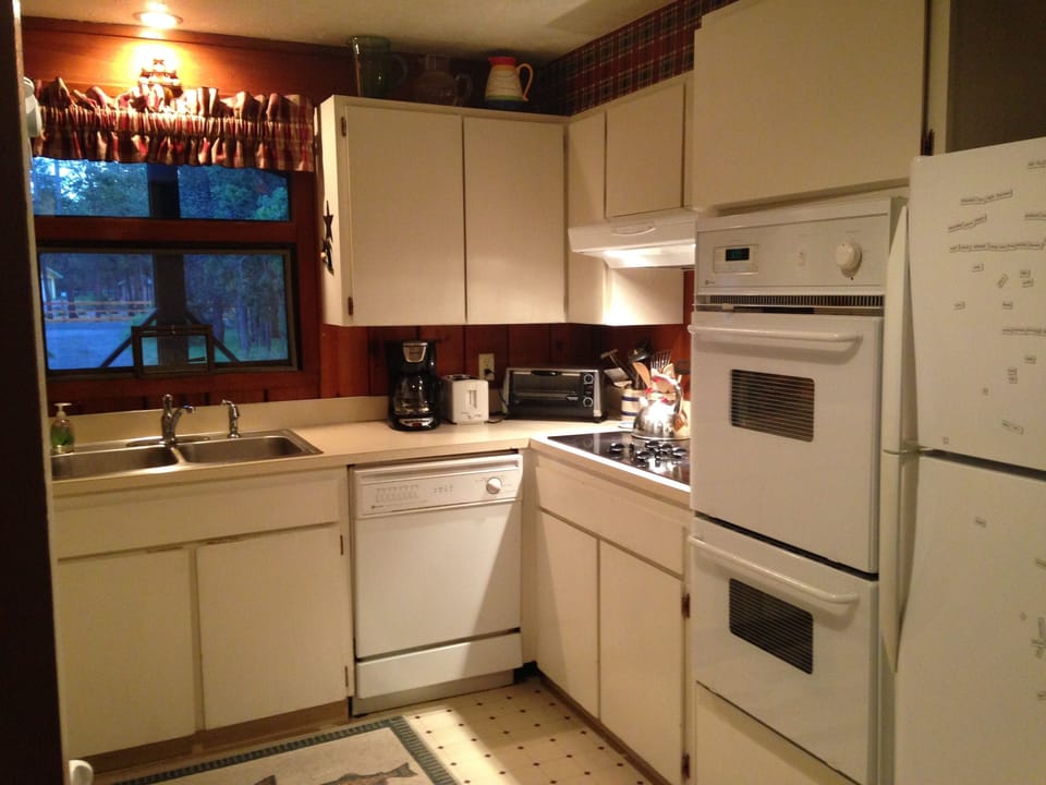 Love to cook.  Well stocked kitchen.