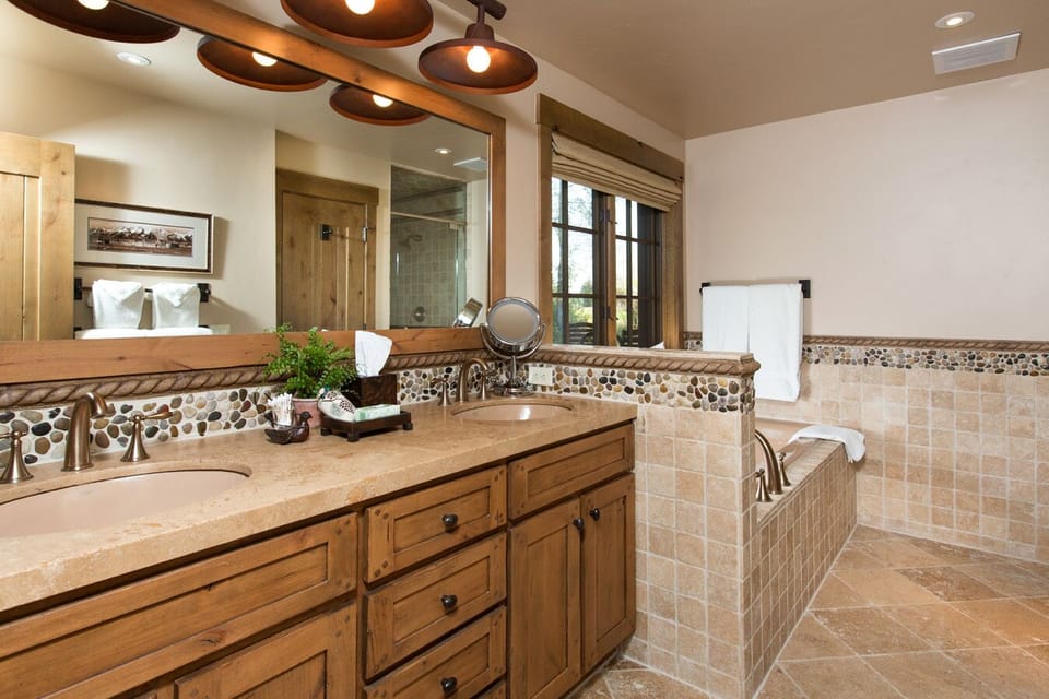 Master Bathroom with Jacuzzi Tub