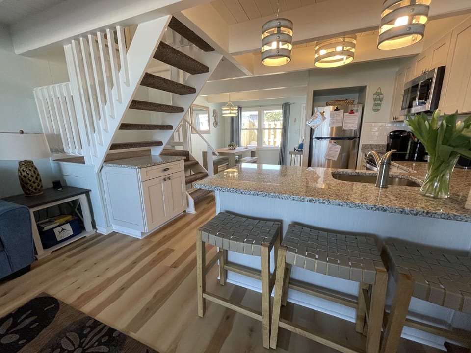 Kitchen Bar with three stools