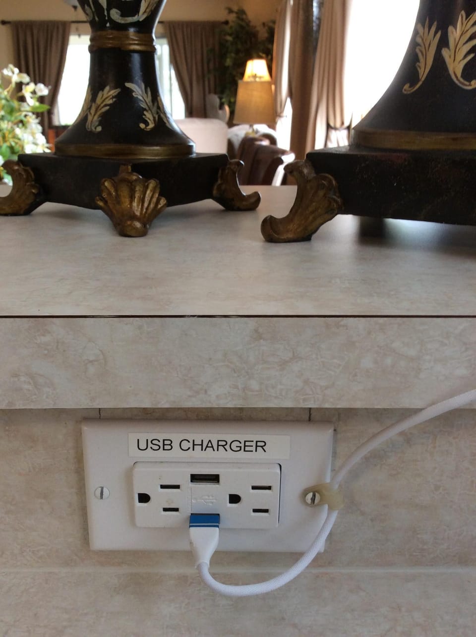 USB outlet charging station
