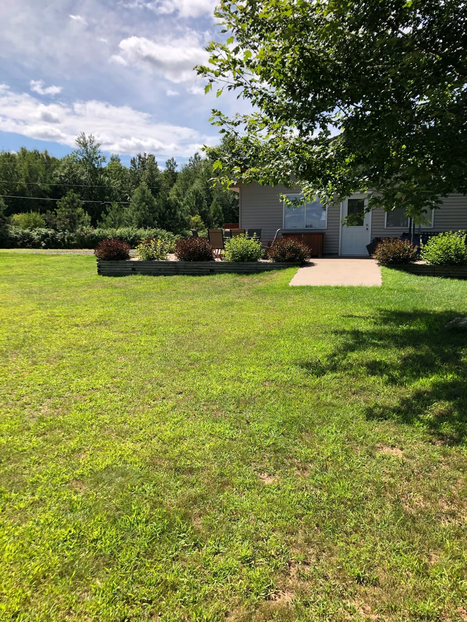 Looking at house from lake; house is entirely handicap accessible 