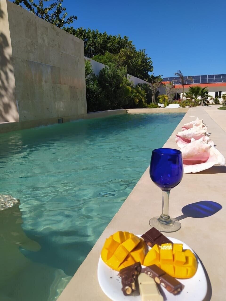 Lovely, spacious pool area