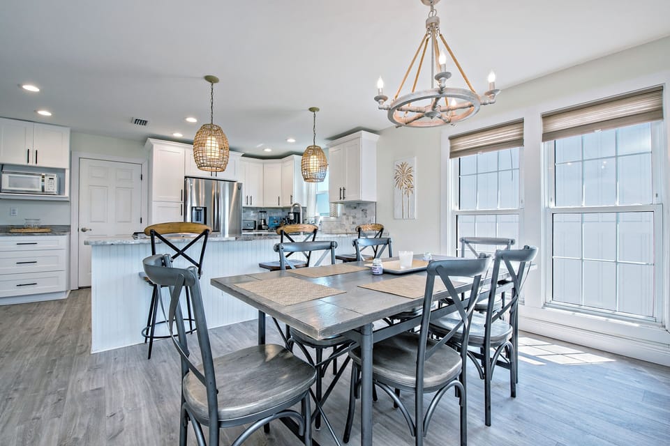 Dining Room (upper Unit)