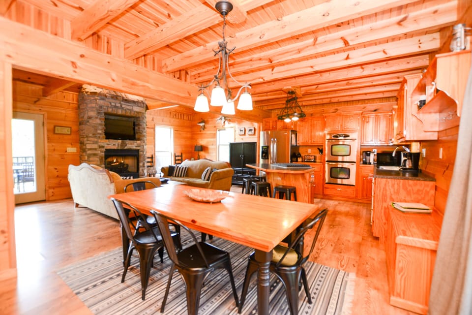 Open concept living + dining + kitchen - perfect for gatherings with loved ones!