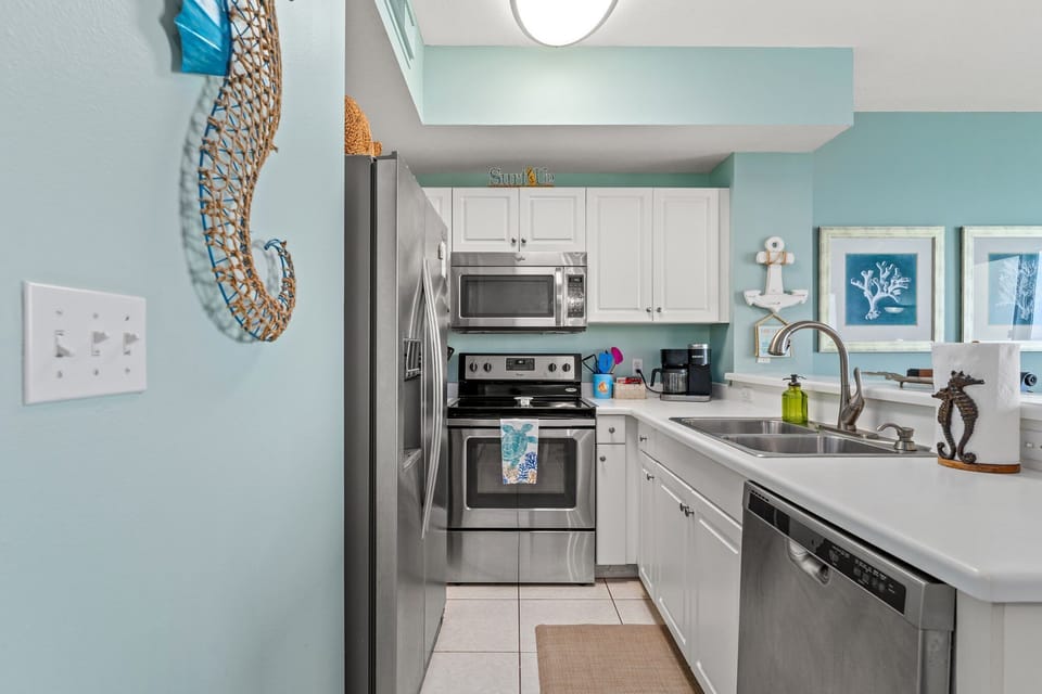 Stainless Appliances! Freezer with Ice Maker! Blender, Crock pot and much more!