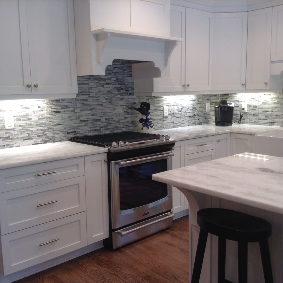 Wonderful Kitchen fully stocked with the best! Gas Stove