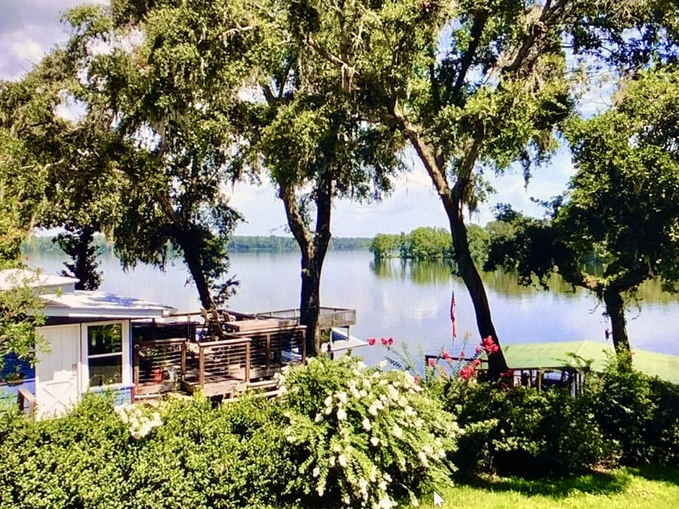 Lake Living!