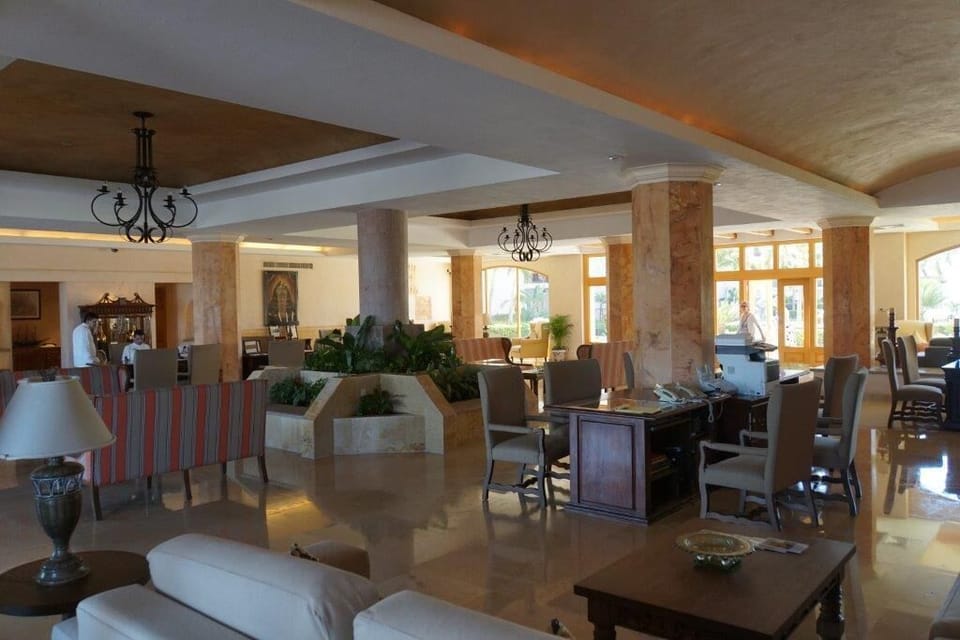 ESTANCIA LOBBY