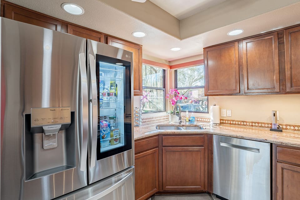 Kitchen with new, high-quality appliances. Including an LG French Door Frig.