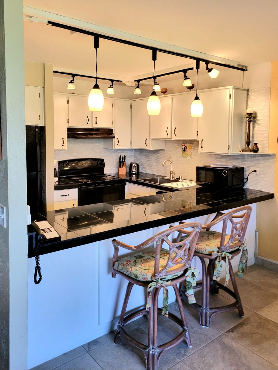 Kitchen comes fully equipped