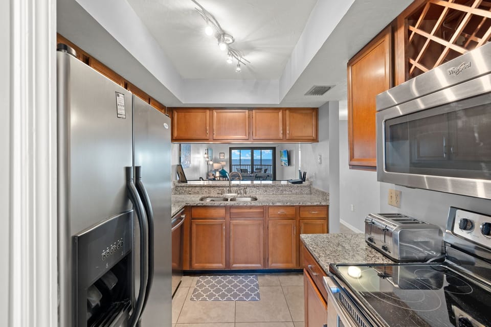 Kitchen looking towards the beach
