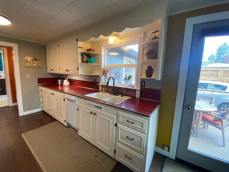 Vintage kitchen with all the modern amenities you need.