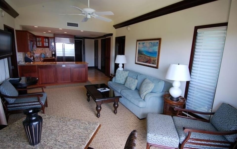 Living Room Looking Toward Kitchen