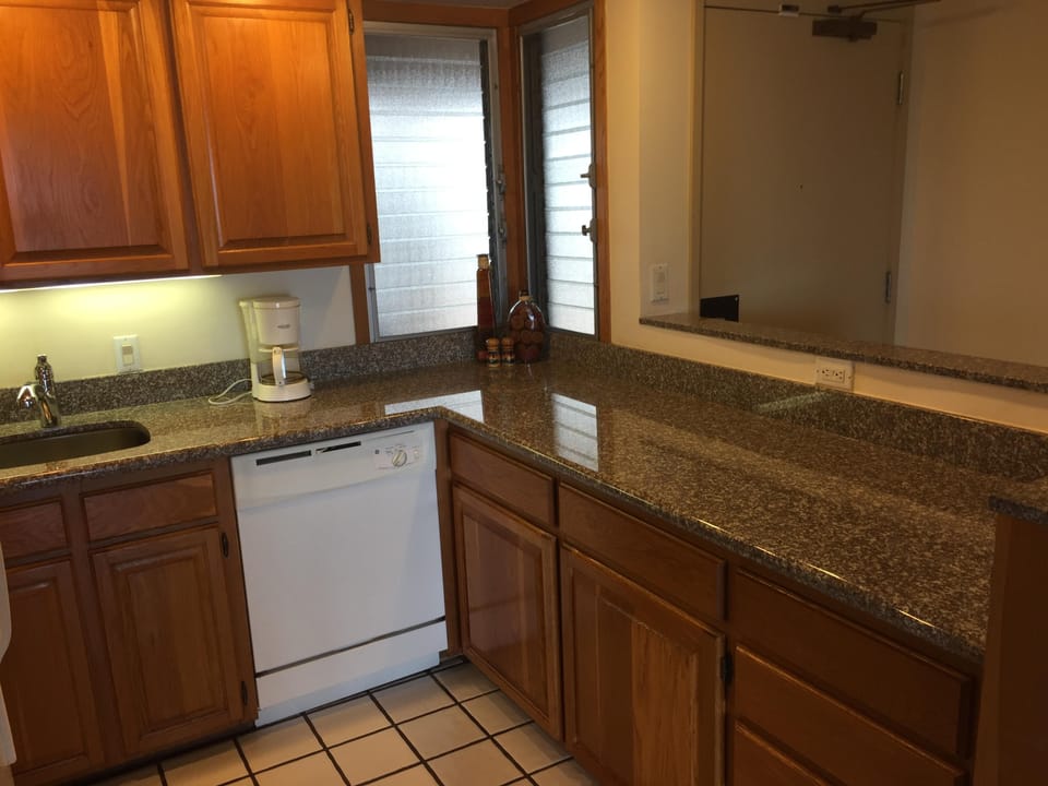 Granite Kitchen Counters 