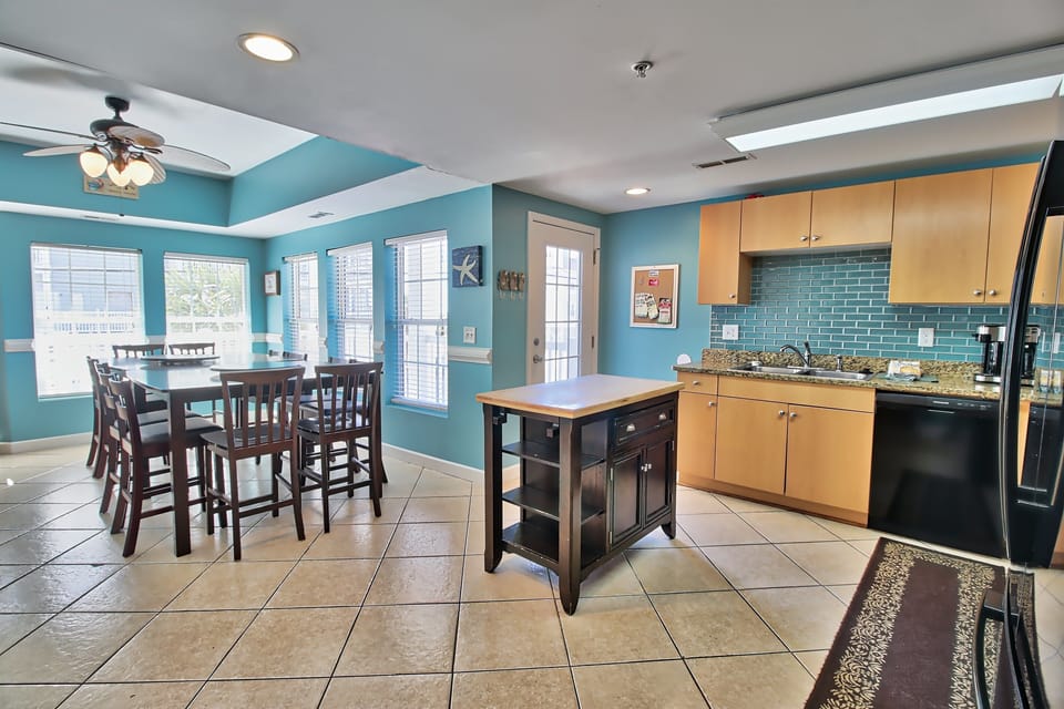 seating for 12 kitchen