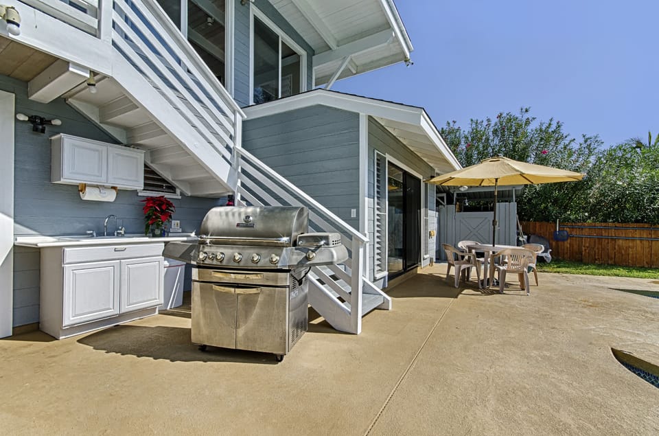 East suite BBQ 
