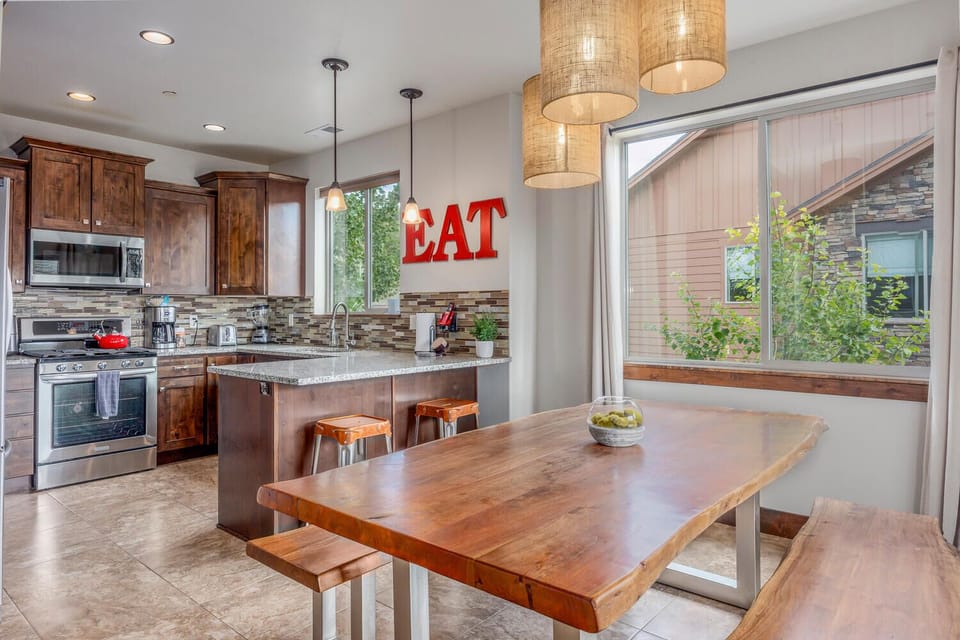 Dinning room & kitchen