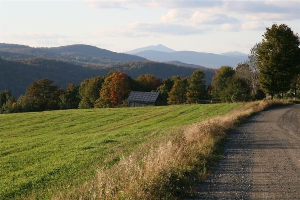 The start of a wonderful bike ride, just beyond the end of the driveway.
