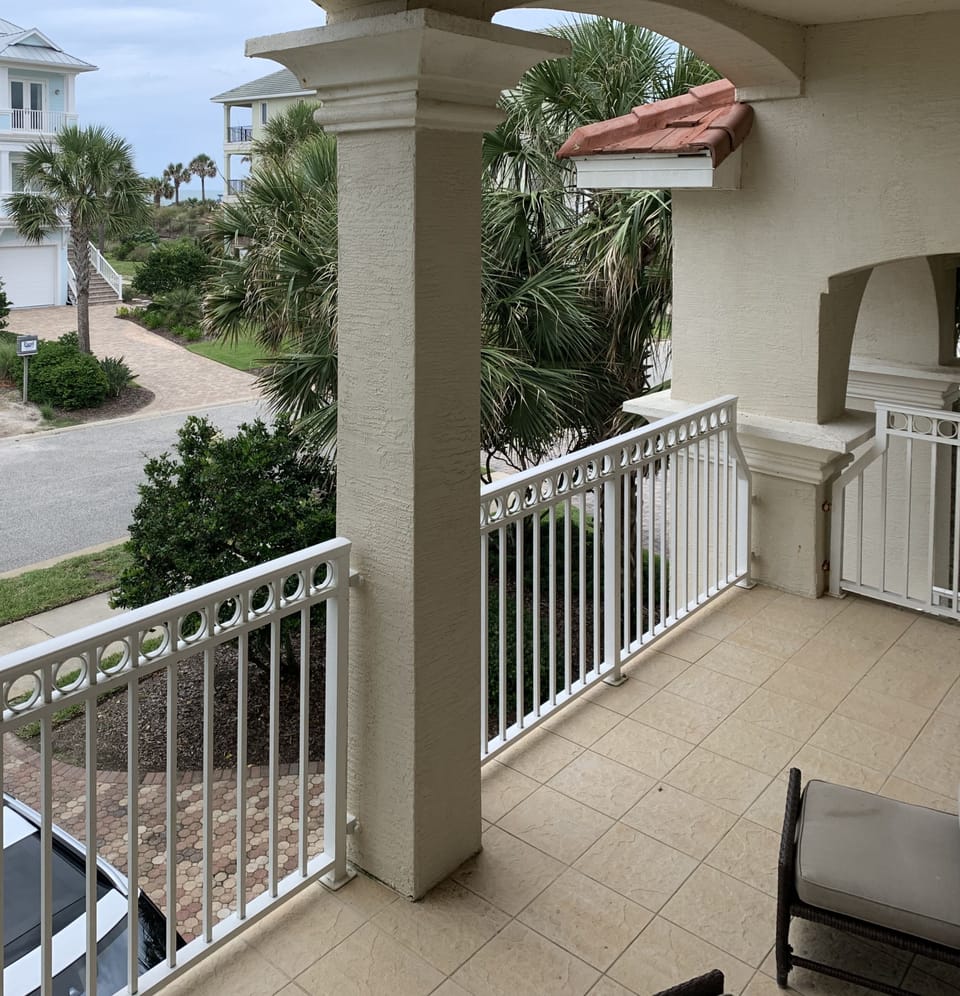 2nd Floor balcony with ocean view.