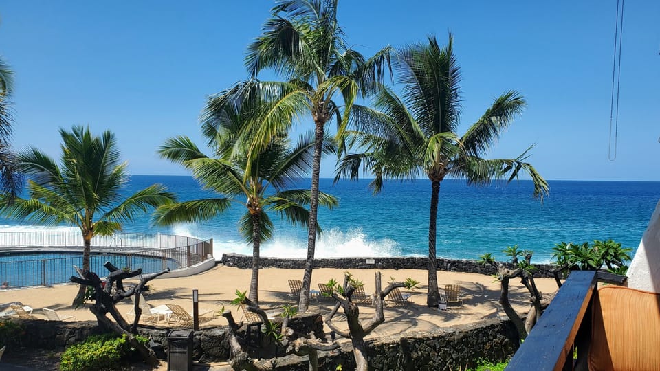 Spectacular View from the Lanai just 100 ft from the Ocean!