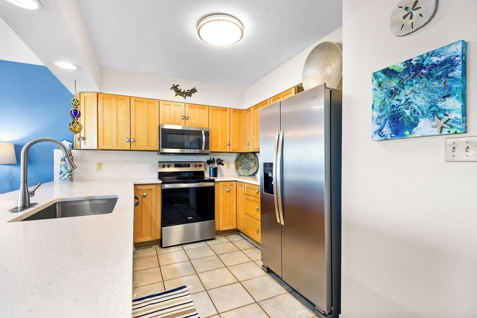 Full kitchen
