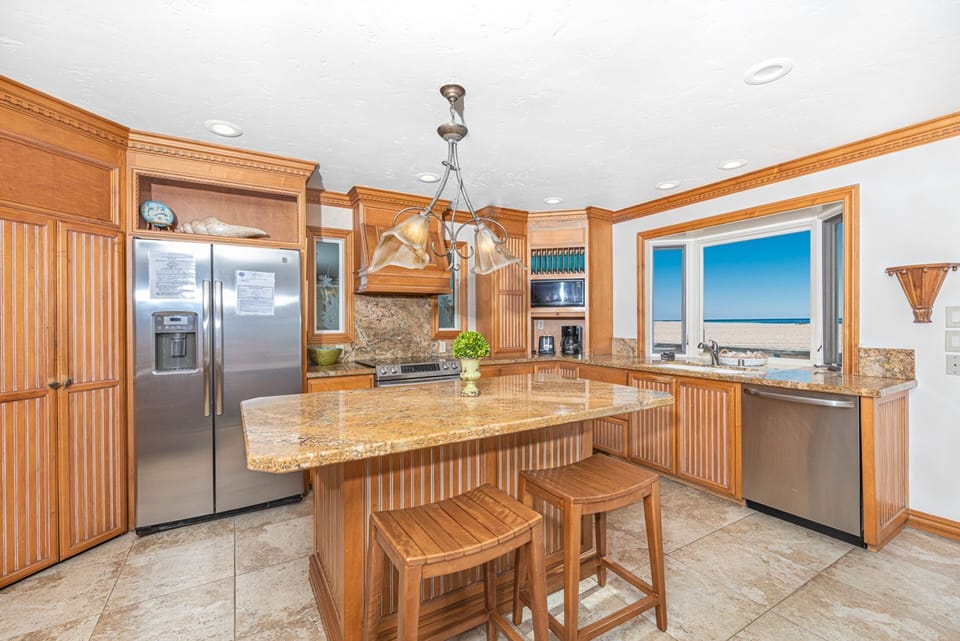 Washing dishes isn't a chore with an Oceanview!
                